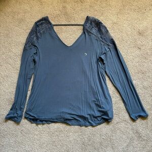 American Eagle Soft & Sexy Lace Shoulder Long Sleeve Top